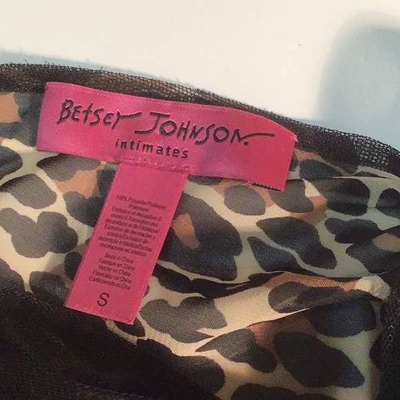 Betsey Johnson Small - Picture 6 of 6